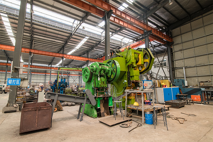 河东网架配件-锥头加工车间